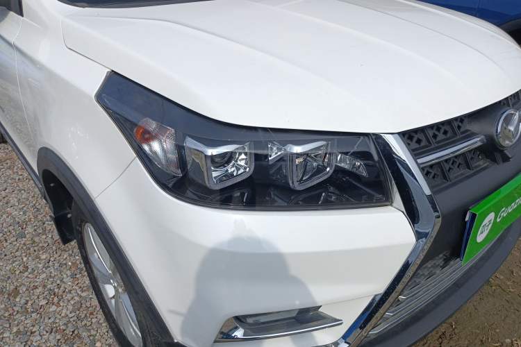 Used HYOSOW 2016 S3L 1.5L Manual Prestige Edition Right Front Headlight