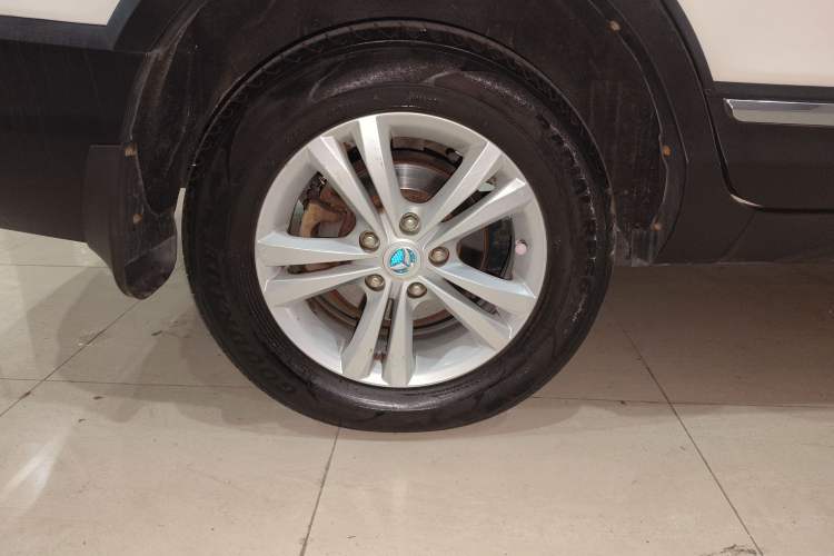 Used HYOSOW 2016 S3L 1.5L Manual Premium Edition Right Rear Wheel Hub