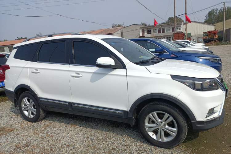 Used HYOSOW 2016 S3L 1.5L Manual Prestige Edition Right Side