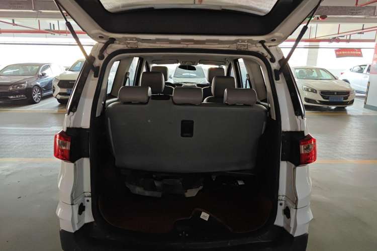 Used HYOSOW 2016 H3F 1.5L Manual Luxury Model Trunk