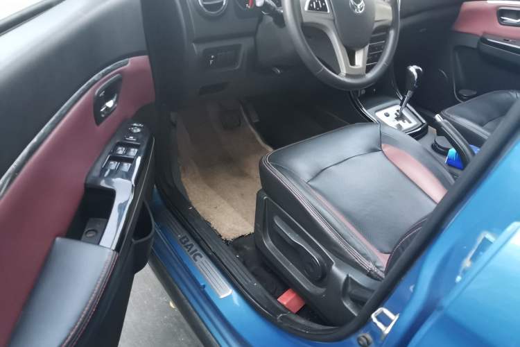Used HYOSOW H2 2015 1.5L AMT Prestige Version BJ415C Driver Seat
