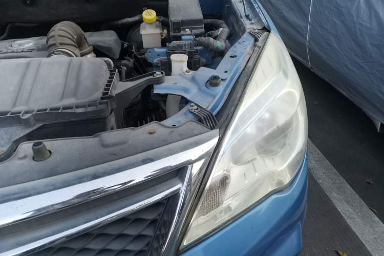 Used HYOSOW H2 2015 1.5L AMT Prestige Version BJ415C Engine Bay Left