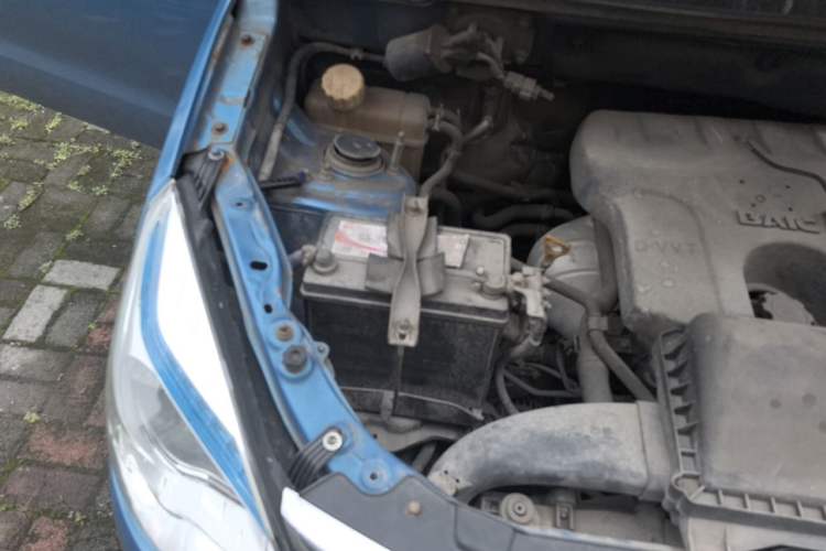 Used HYOSOW H2 2015 1.5L Manual Luxury Version BJ415C Engine Bay Right