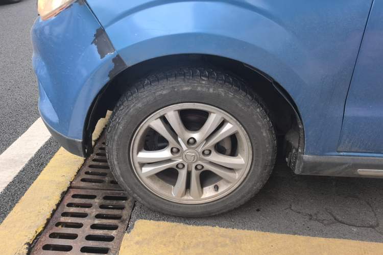 Used HYOSOW H2 2015 1.5L Manual Comfort Version BJ415C Left Front Wheel Hub