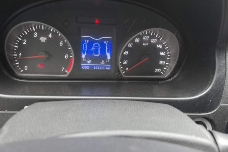 Used HYOSOW H2 2015 1.5L Manual Luxury Version BJ415C Odometer Close Up