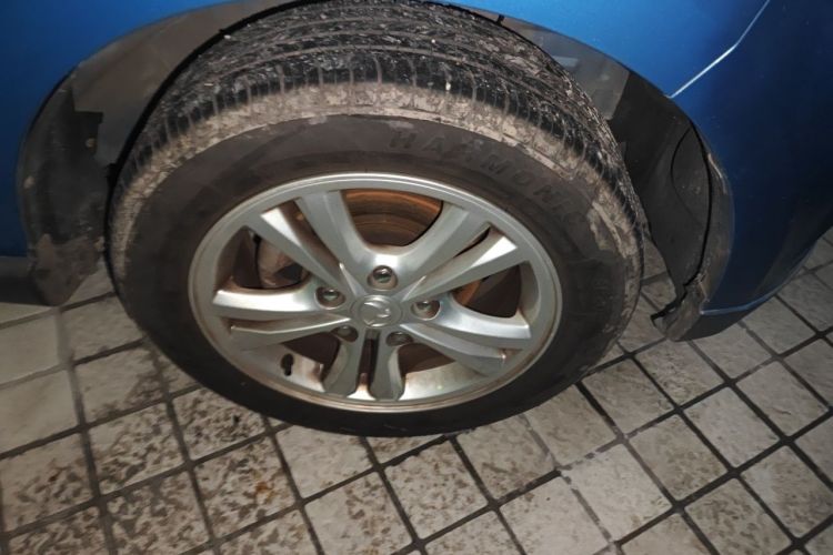 Used HYOSOW H2 2015 1.5L AMT Prestige Version BJ415C Right Front Wheel Hub
