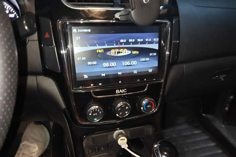 Used HYOSOW H2 2015 1.5L AMT Comfort Version BJ415C Audio And AC Panel