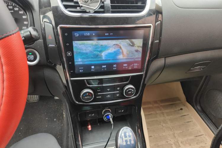 Used HYOSOW H2 2015 1.5L Manual Luxury Version BJ415C Audio And AC Panel