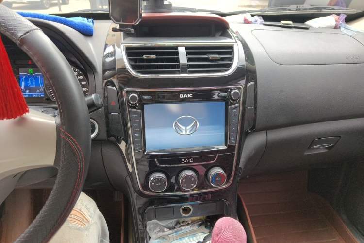 Used HYOSOW H2 2015 1.5L AMT Luxury Version BJ415C Audio And AC Panel