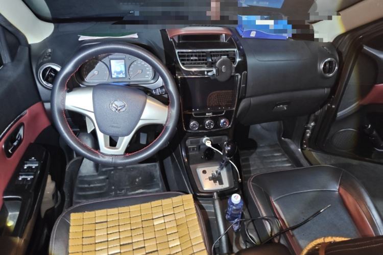 Used HYOSOW H2 2015 1.5L AMT Comfort Version BJ415C Center Console