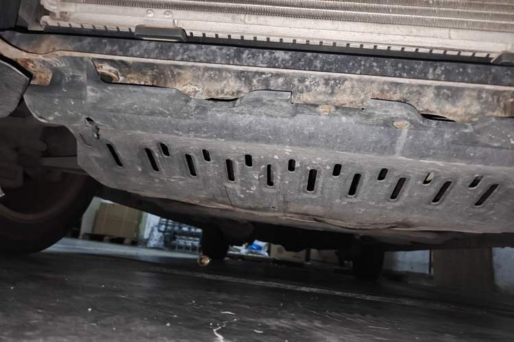 Used HYOSOW H2 2015 1.5L AMT Comfort Version BJ415C Chassis Front