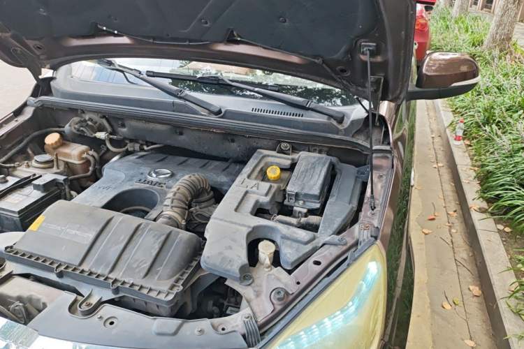 Used HYOSOW H2 2015 1.5L AMT Luxury Version BJ415C Engine Bay Left