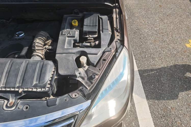 Used HYOSOW H2 2015 1.5L AMT Prestige Version BJ415C Engine Bay Left