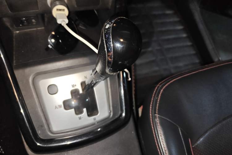 Used HYOSOW H2 2015 1.5L AMT Comfort Version BJ415C Gear Lever