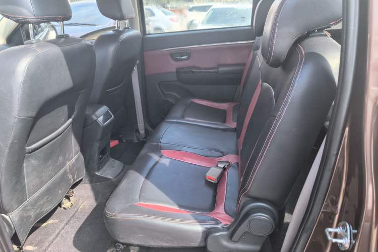 Used HYOSOW H2 2015 1.5L AMT Luxury Version BJ415C Interior 1