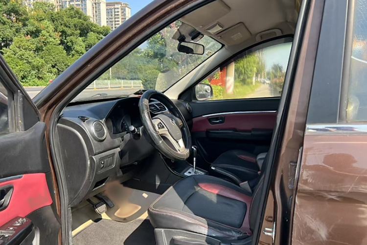 Used HYOSOW H2 2015 1.5L AMT Luxury Version BJ415C Interior 2