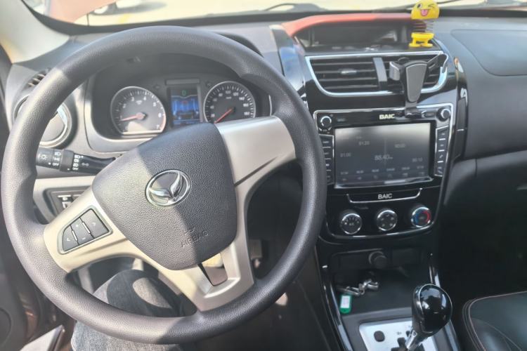 Used HYOSOW H2 2015 1.5L AMT Luxury Version BJ415C Interior 3