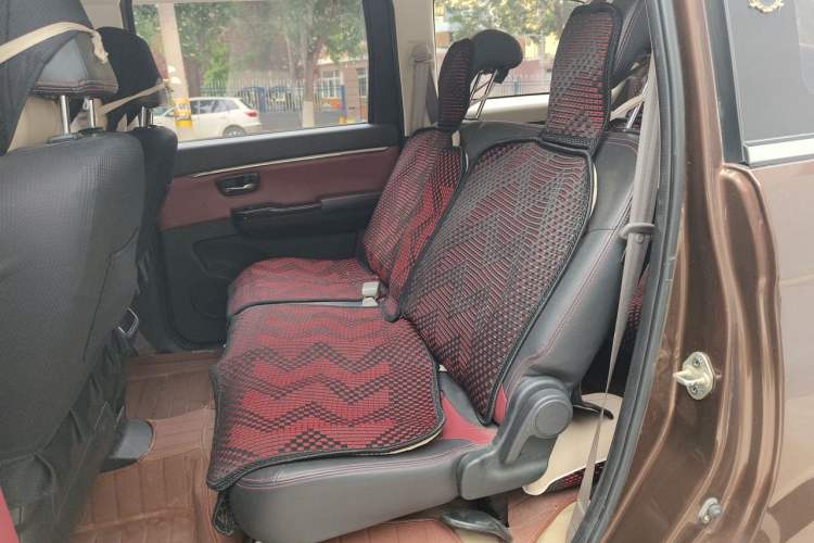 Used HYOSOW H2 2015 1.5L AMT Luxury Version BJ415C Left Rear Seat