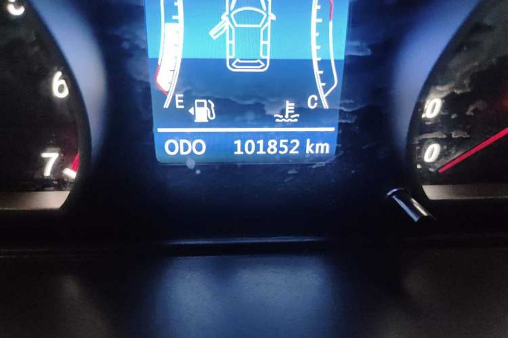 Used HYOSOW H2 2015 1.5L Manual Luxury Version BJ415C Odometer Close Up