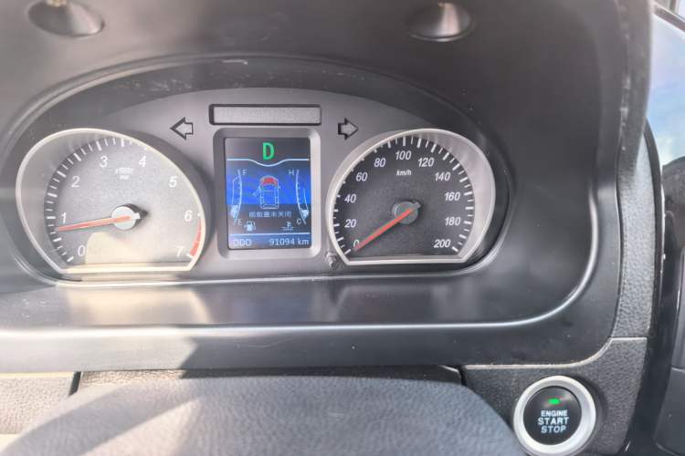 Used HYOSOW H2 2015 1.5L AMT Luxury Version BJ415C Odometer Close Up