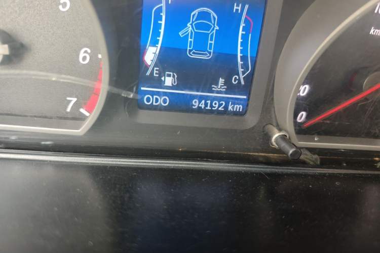 Used HYOSOW H2 2015 1.5L AMT Luxury Version BJ415C Odometer Close Up