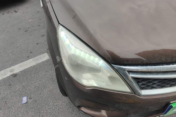 Used HYOSOW H2 2015 1.5L Manual Luxury Version BJ415C Right Front Headlight