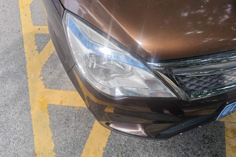 Used HYOSOW H2 2015 1.5L Manual Luxury Version BJ415C Right Front Headlight