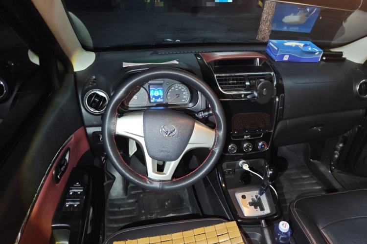 Used HYOSOW H2 2015 1.5L AMT Comfort Version BJ415C Steering Wheel