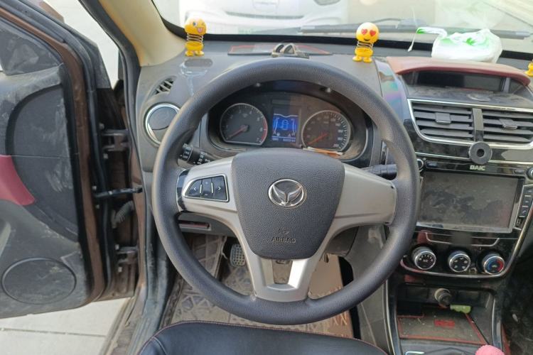 Used HYOSOW H2 2015 1.5L Manual Luxury Version BJ415C Steering Wheel