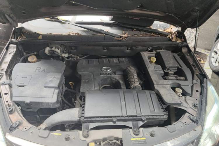 Used HYOSOW H2 2015 1.5L AMT Luxury Version BJ415C Engine Bay