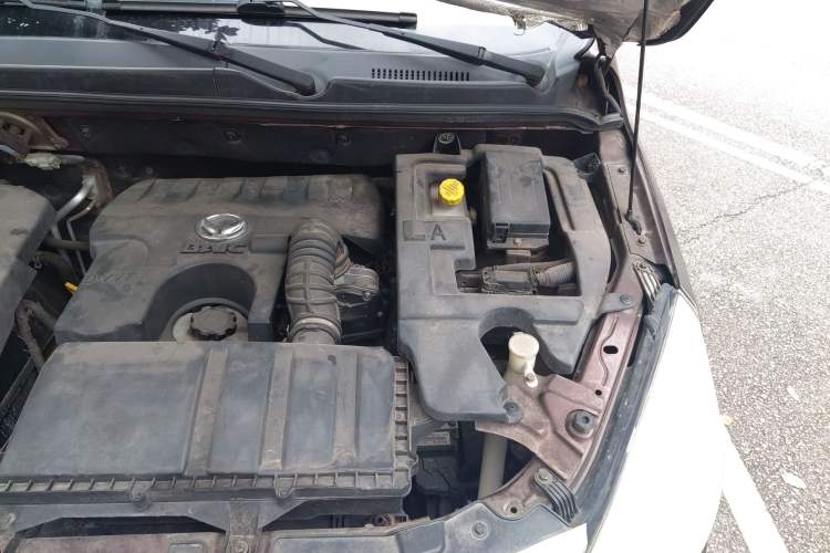 Used HYOSOW H2 2015 1.5L Manual Comfort Version BJ415C Engine Bay Left