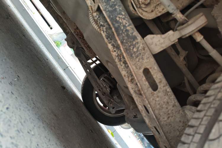 Used HYOSOW H2 2015 1.5L AMT Luxury Version BJ415C Chassis Rear Left