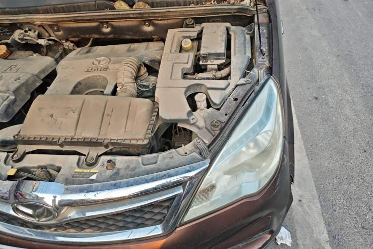 Used HYOSOW H2 2015 1.5L AMT Luxury Version BJ415C Engine Bay Left