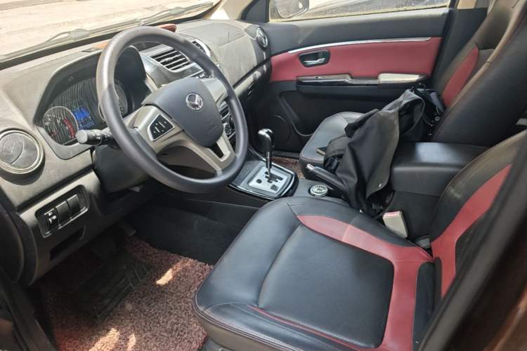 Used HYOSOW H2 2015 1.5L AMT Luxury Version BJ415C Left Front Seat