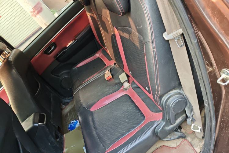 Used HYOSOW H2 2015 1.5L AMT Luxury Version BJ415C Left Rear Seat