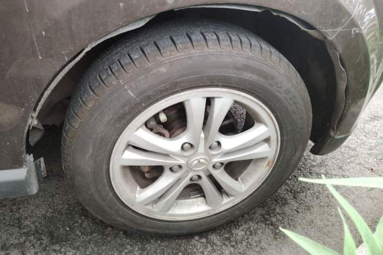 Used HYOSOW H2 2015 1.5L AMT Luxury Version BJ415C Right Front Wheel Hub