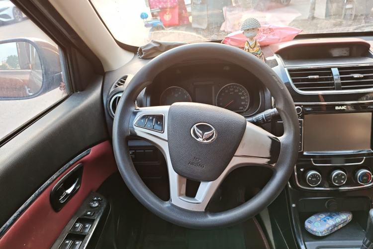 Used HYOSOW H2 2015 1.5L AMT Luxury Version BJ415C Steering Wheel