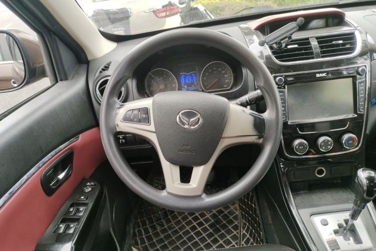 Used HYOSOW H2 2015 1.5L AMT Luxury Version BJ415C Steering Wheel