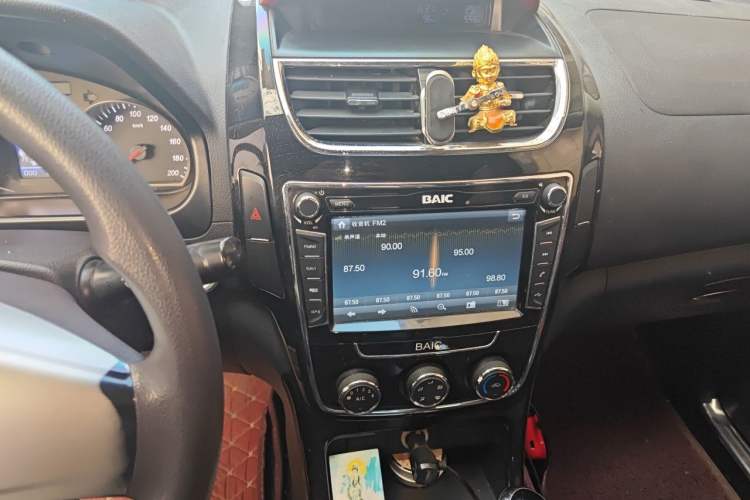 Used HYOSOW H2 2015 1.5L AMT Luxury Version BJ415C Audio And AC Panel