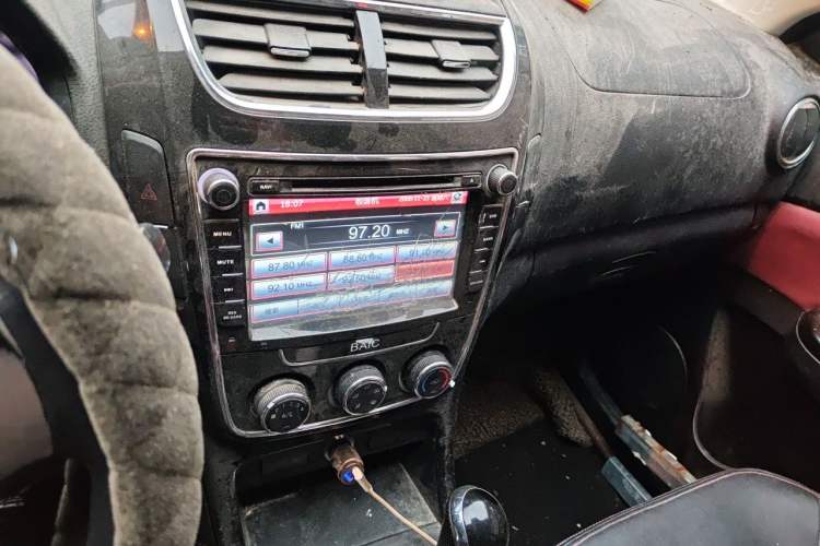 Used HYOSOW H2 2015 1.5L AMT Comfort Version BJ415C Audio And AC Panel