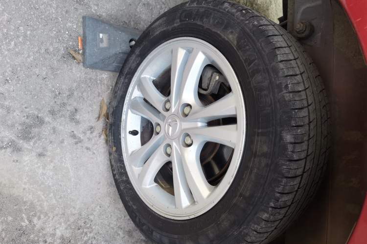 Used HYOSOW H2 2015 1.5L AMT Prestige Version BJ415C Exterior 8