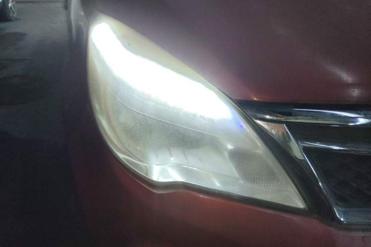 Used HYOSOW H2 2015 1.5L AMT Prestige Version BJ415C Right Front Headlight