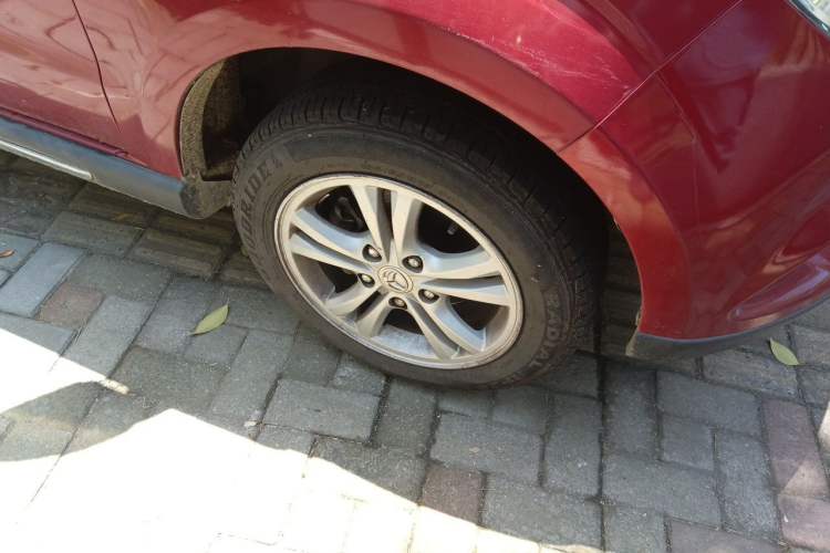 Used HYOSOW H2 2015 1.5L Manual Comfort Version BJ415C Right Front Wheel Hub