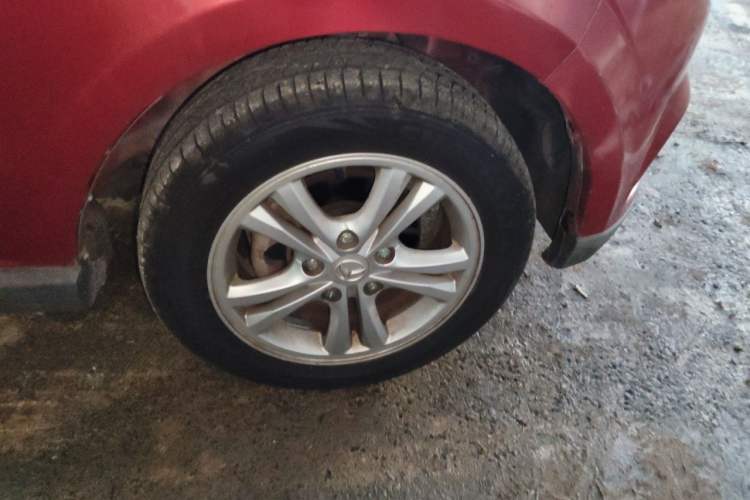 Used HYOSOW H2 2015 1.5L AMT Prestige Version BJ415C Right Front Wheel Hub