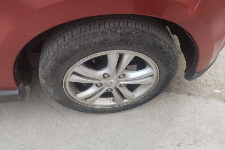 Used HYOSOW H2 2015 1.5L AMT Luxury Version BJ415C Right Front Wheel Hub
