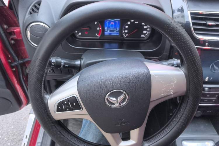 Used HYOSOW H2 2015 1.5L AMT Prestige Version BJ415C Steering Wheel