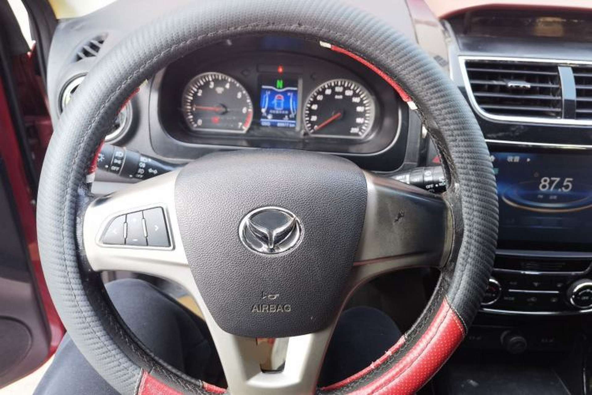 Used HYOSOW H2 2015 1.5L AMT Prestige Version BJ415C Steering Wheel