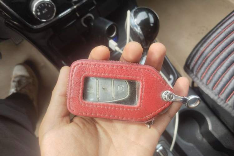 Used HYOSOW H2 2015 1.5L AMT Luxury Version BJ415C Vehicle Key
