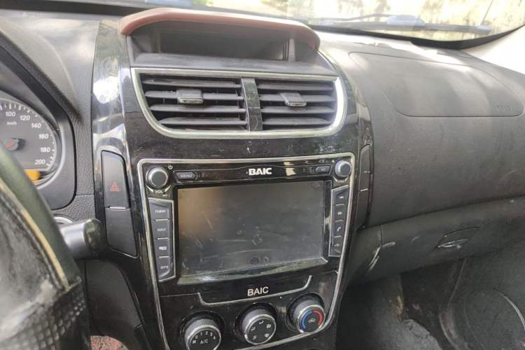 Used HYOSOW H2 2015 1.5L Manual Luxury Version BJ415C Audio And AC Panel