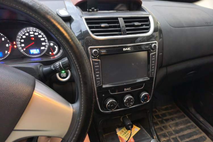 Used HYOSOW H2 2015 1.5L Manual Luxury Version BJ415C Audio And AC Panel